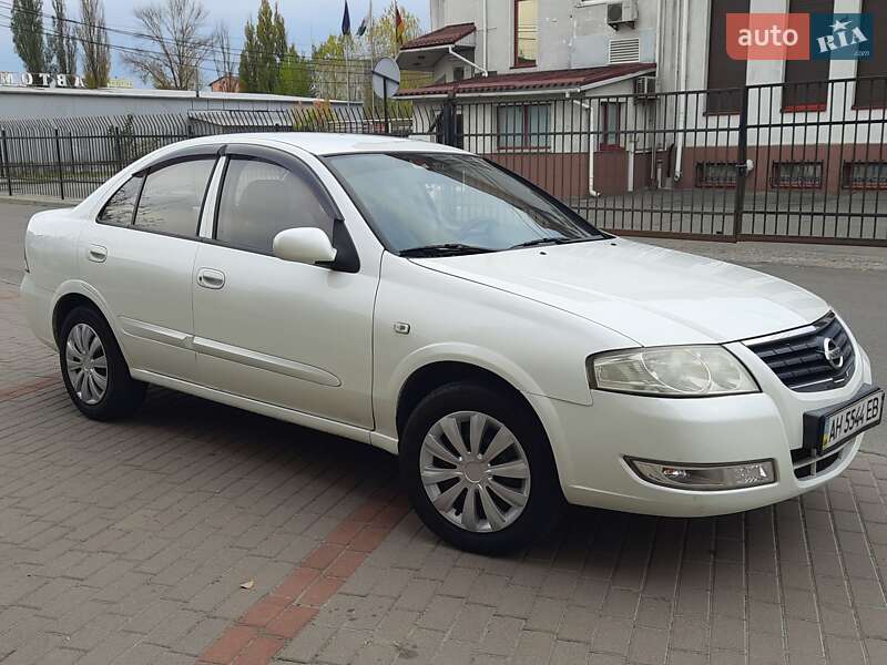 Nissan Almera (2012)