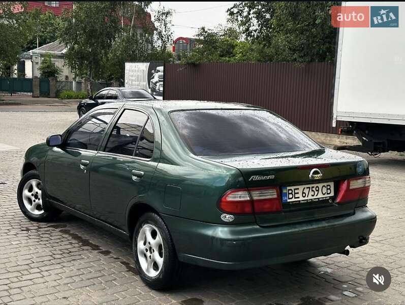 Nissan Almera (1999)