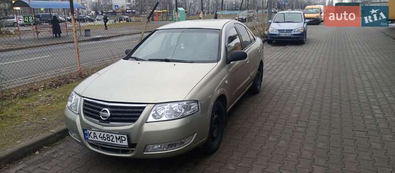 Nissan Almera (2007)