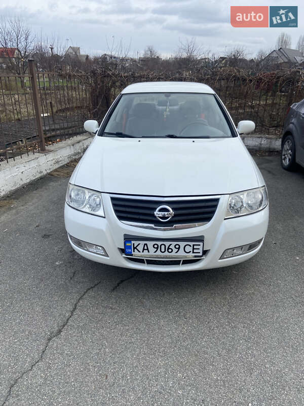 Nissan Almera (2012)