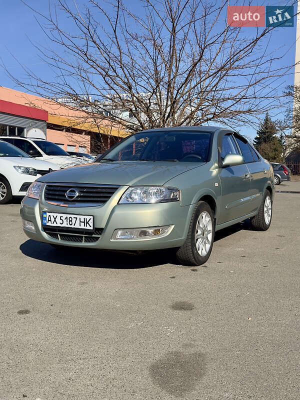 Nissan Almera (2011)