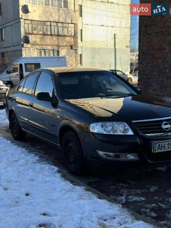 Nissan Almera (2012)