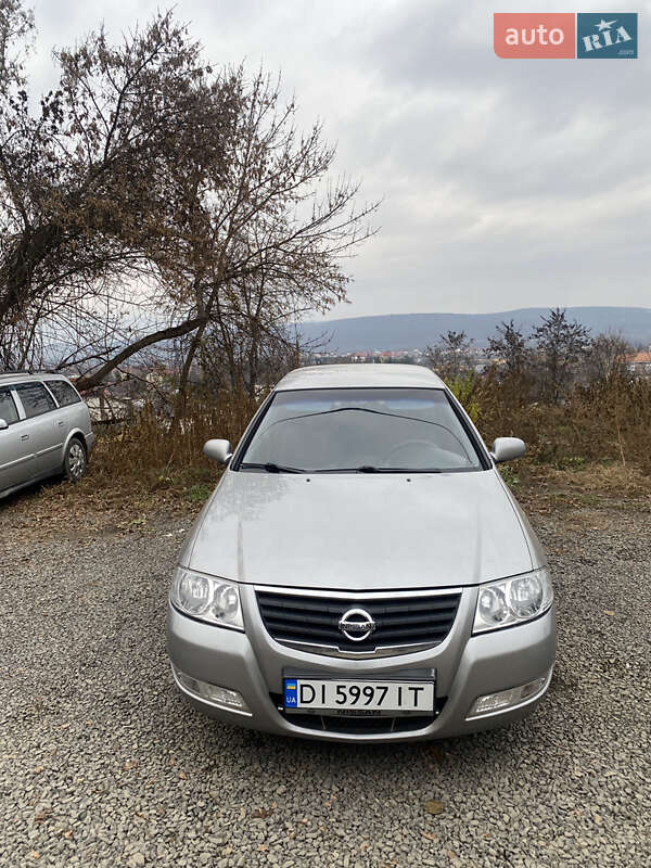 Nissan Almera (2008)