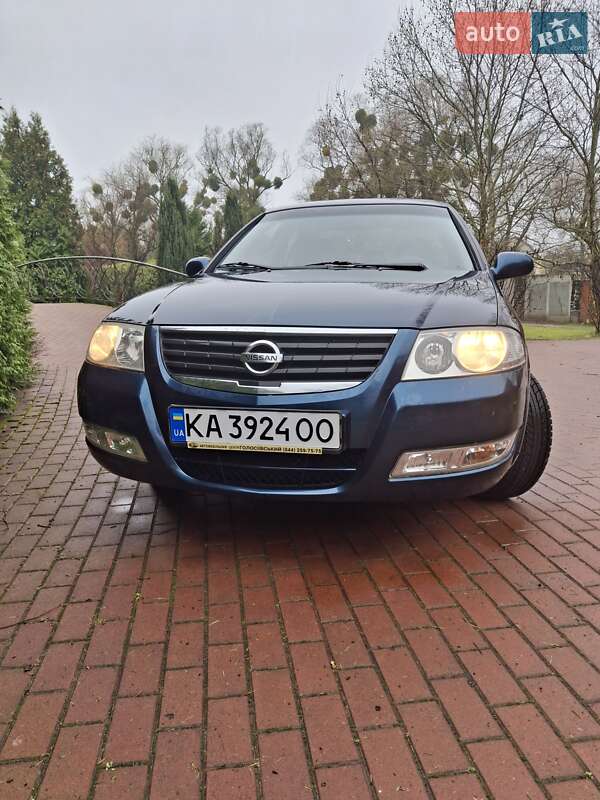 Nissan Almera (2006)