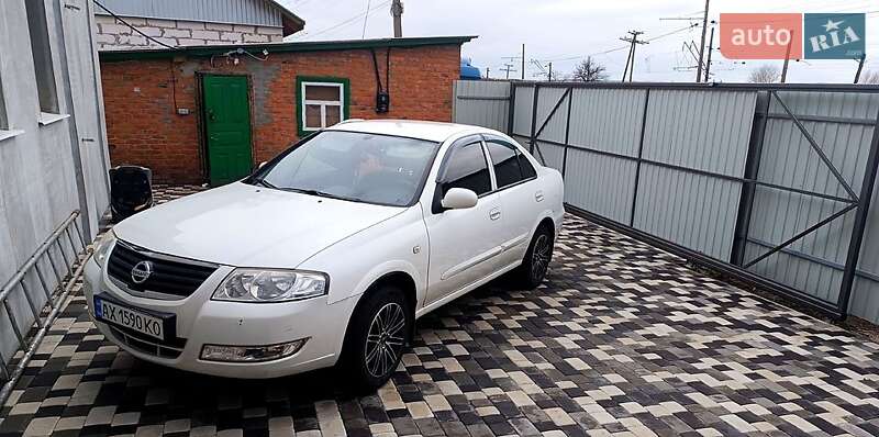 Nissan Almera (2012)