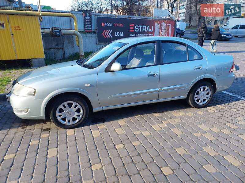 Nissan Almera (2007)