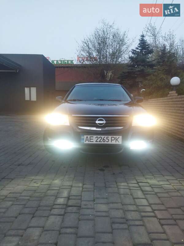 Nissan Almera (2007)