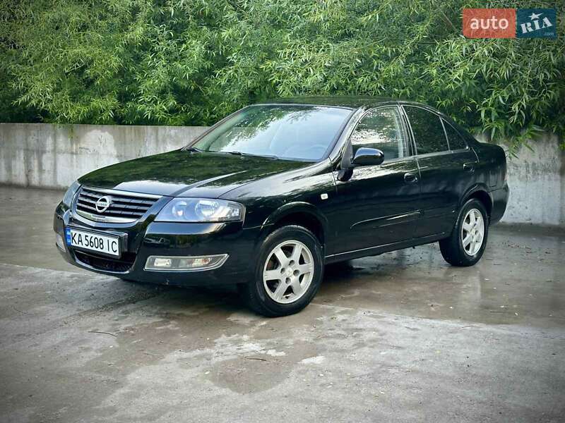 Nissan Almera (2012)