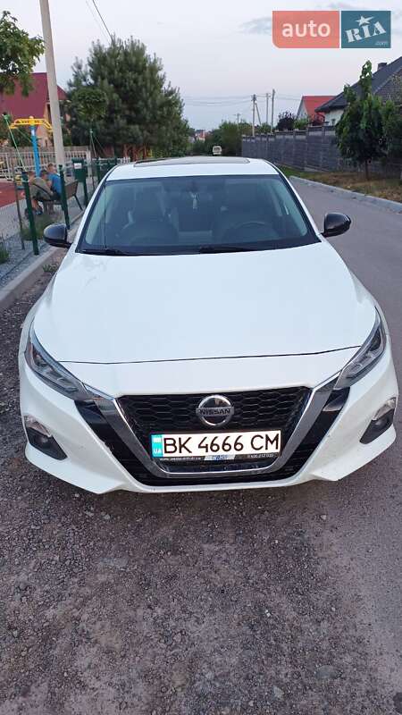 Nissan Altima (2018)