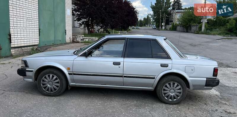Nissan Bluebird (1985)