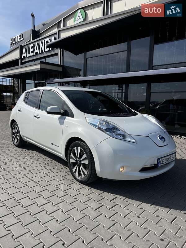 Nissan Leaf (2015)