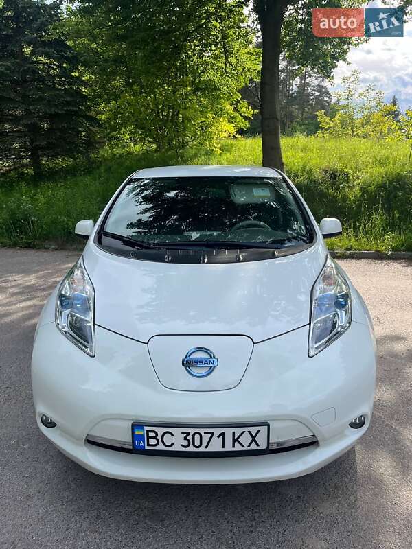Nissan Leaf (2015)