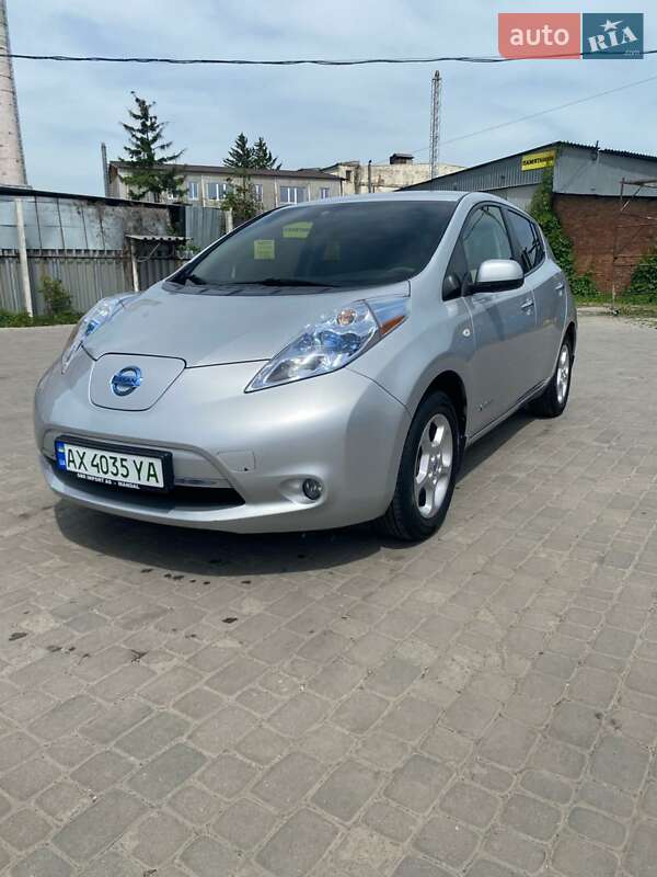 Nissan Leaf (2012)