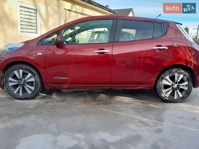Nissan Leaf (2014)
