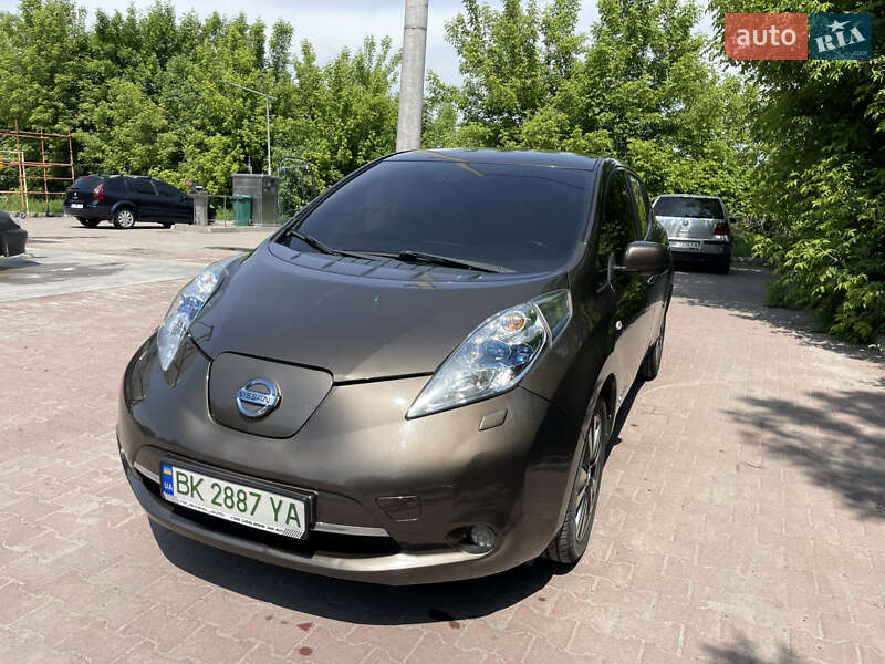 Nissan Leaf (2016)