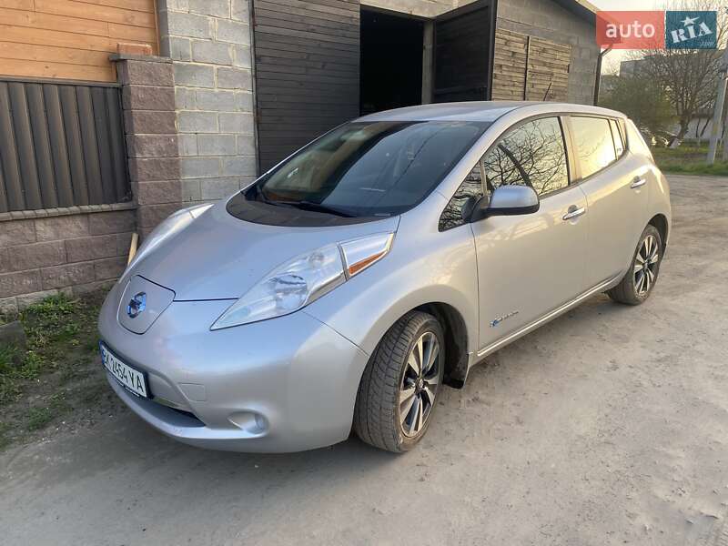 Nissan Leaf (2015)