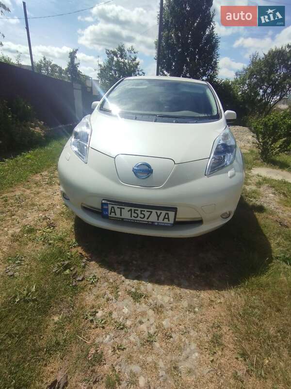 Nissan Leaf (2011)