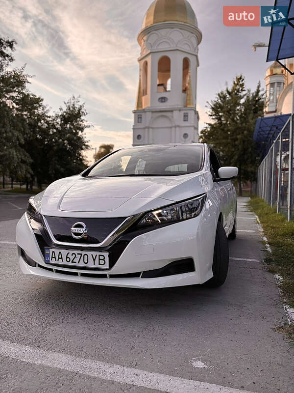 Nissan Leaf (2018)