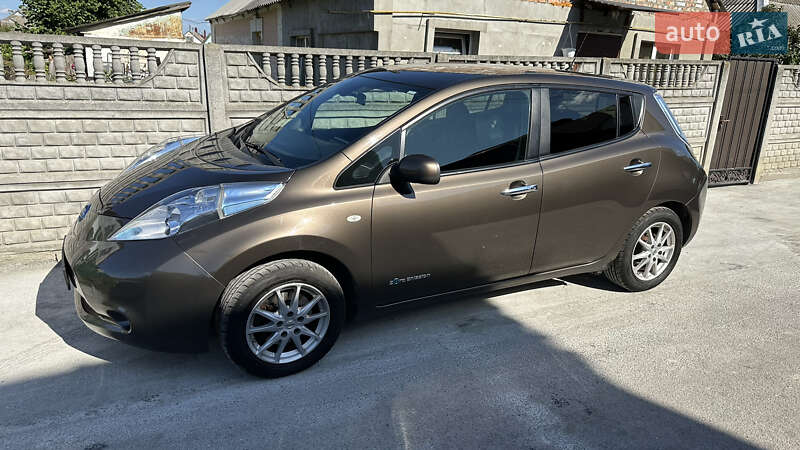 Nissan Leaf (2016)