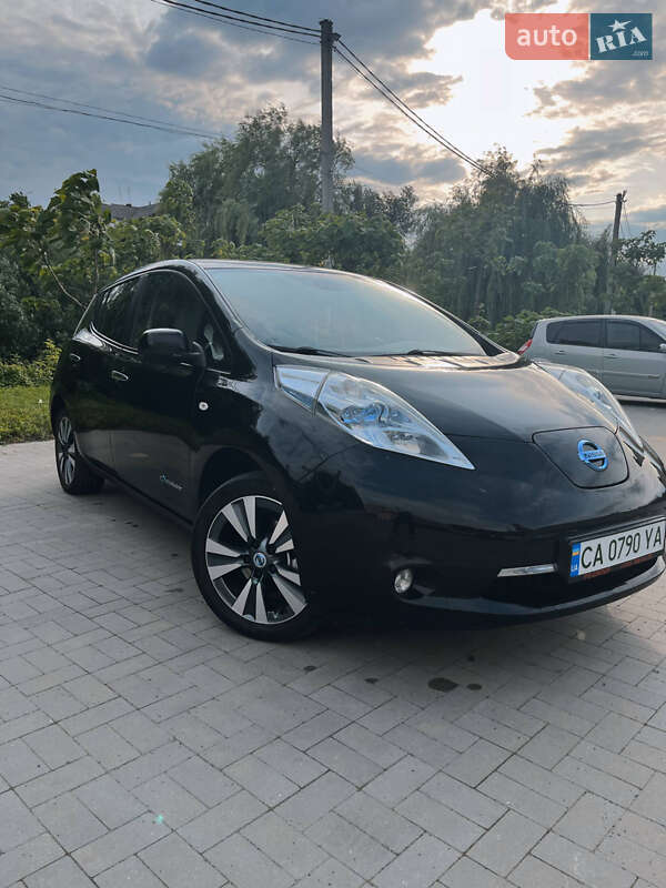 Nissan Leaf (2011)