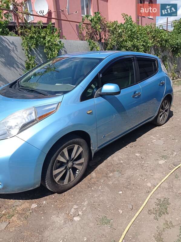 Nissan Leaf (2014)