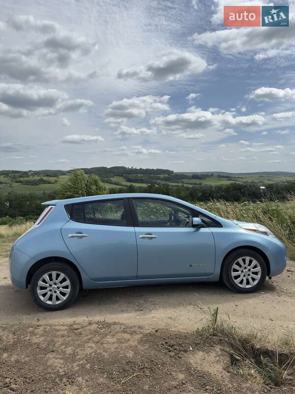 Nissan Leaf (2015)