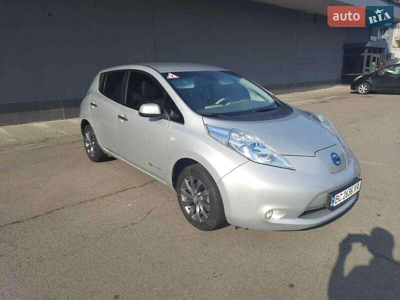 Nissan Leaf (2011)