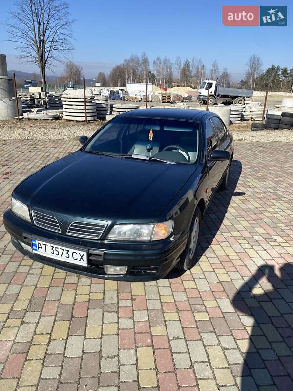 Nissan Maxima (1995)