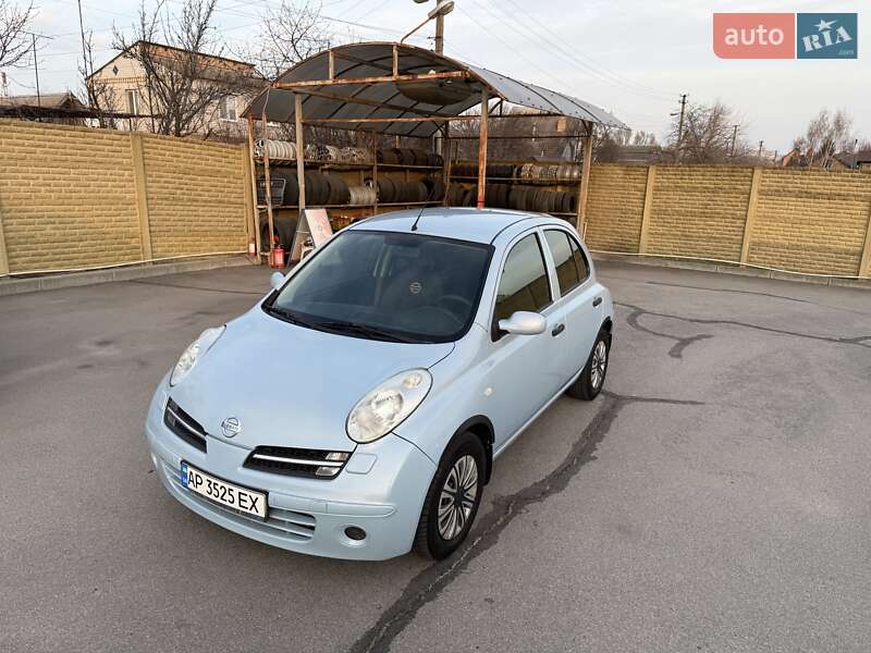 Nissan Micra (2005)
