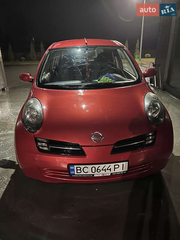 Nissan Micra (2004)