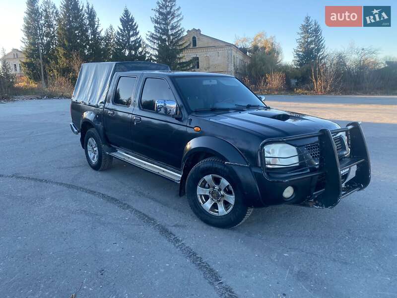 Nissan Navara (2004)