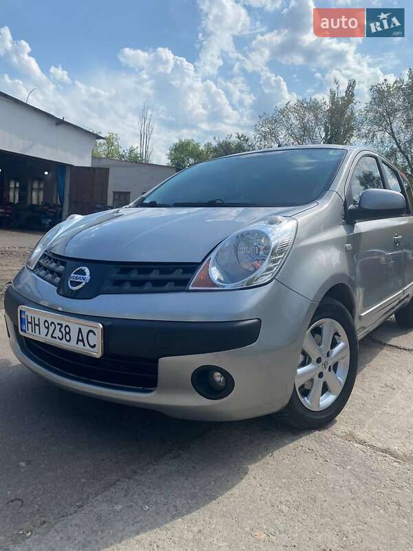 Nissan Note (2006)