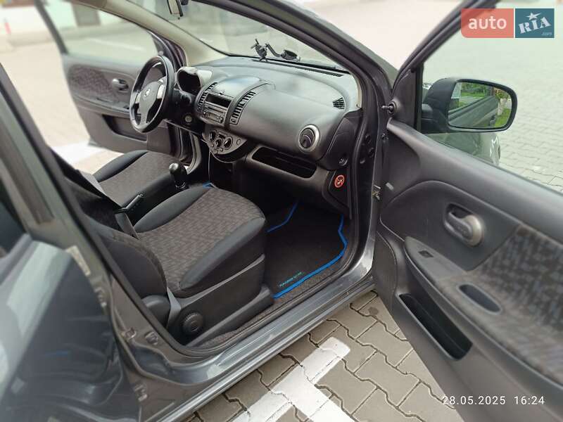 Nissan Note (2006)