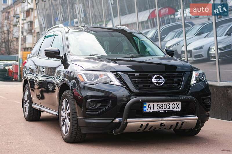 Nissan Pathfinder (2017)