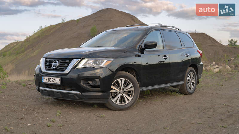 Nissan Pathfinder (2019)