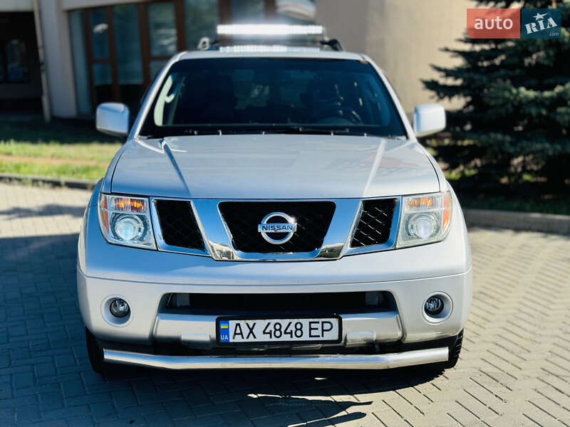 Nissan Pathfinder (2006)