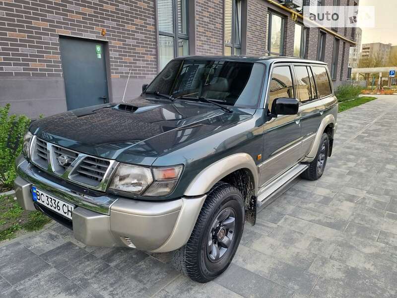 Nissan Patrol (2000)