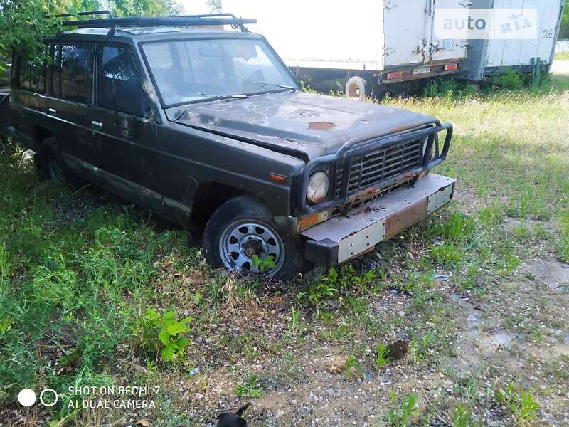 Nissan Patrol (1988)