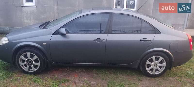 Nissan Primera (2002)