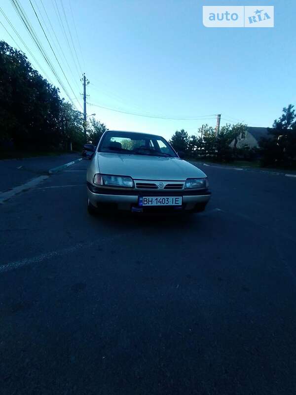 Nissan Primera (1991)