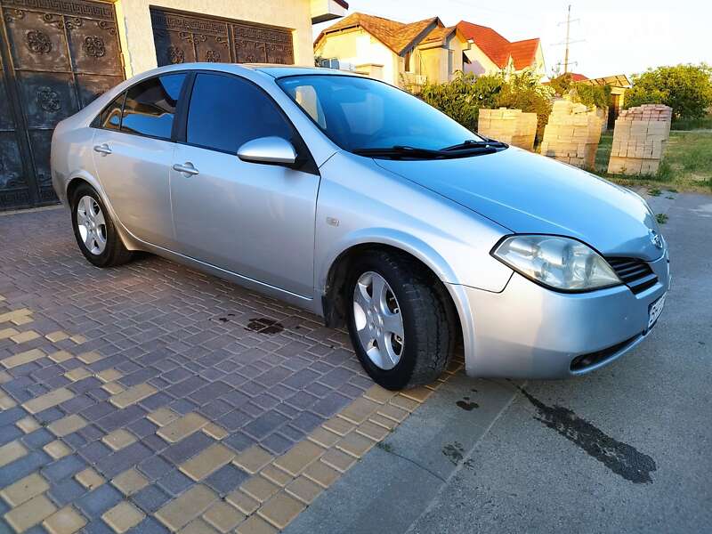 Nissan Primera (2004)