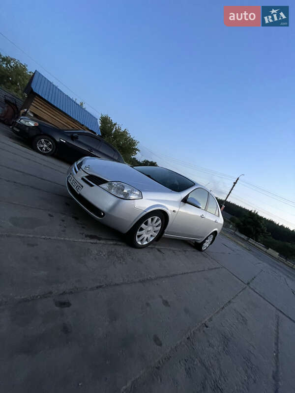 Nissan Primera (2003)