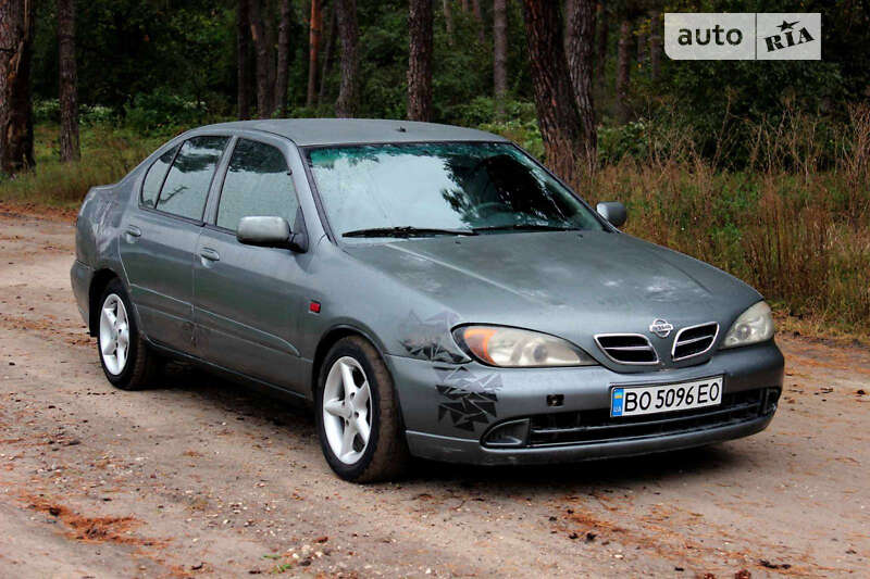 Nissan Primera (2002)