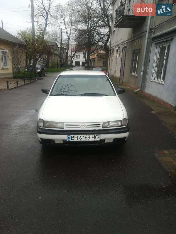 Nissan Primera (1990)
