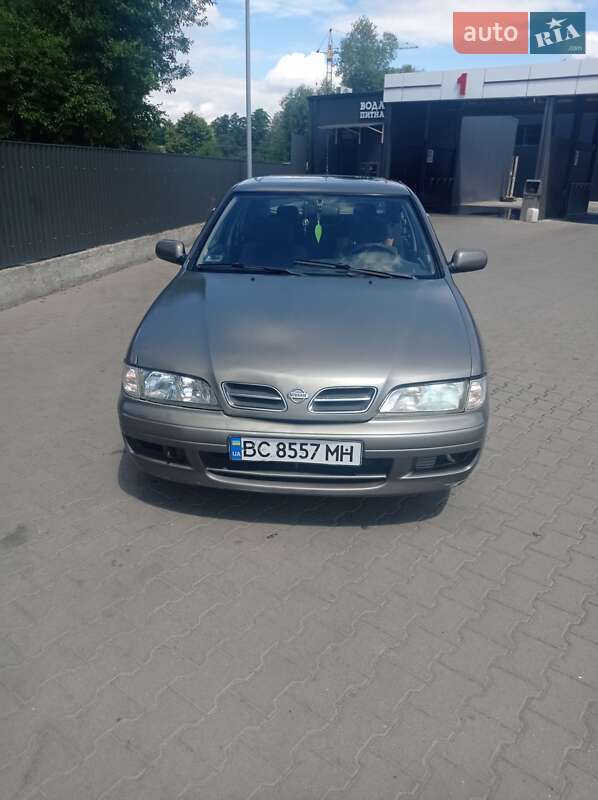 Nissan Primera (1996)