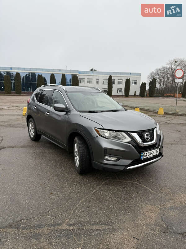 Nissan Rogue (2018)