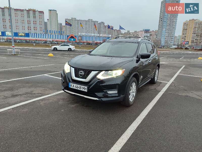 Nissan Rogue (2019)