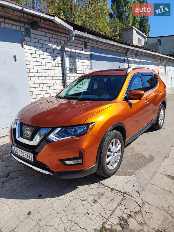 Nissan Rogue (2017)