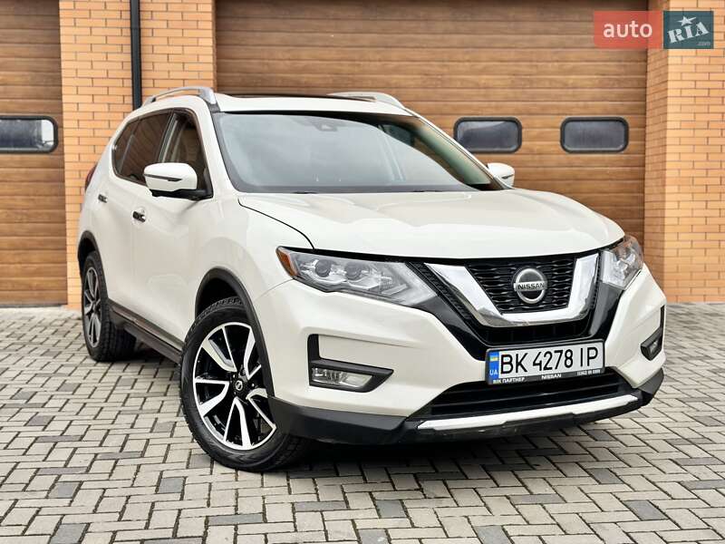 Nissan Rogue (2018)