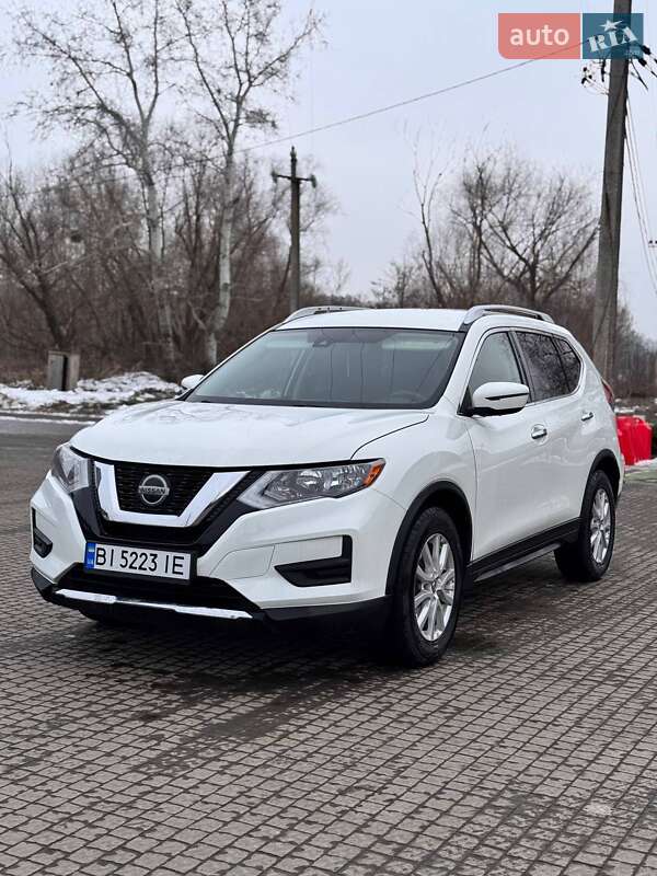 Nissan Rogue (2019)
